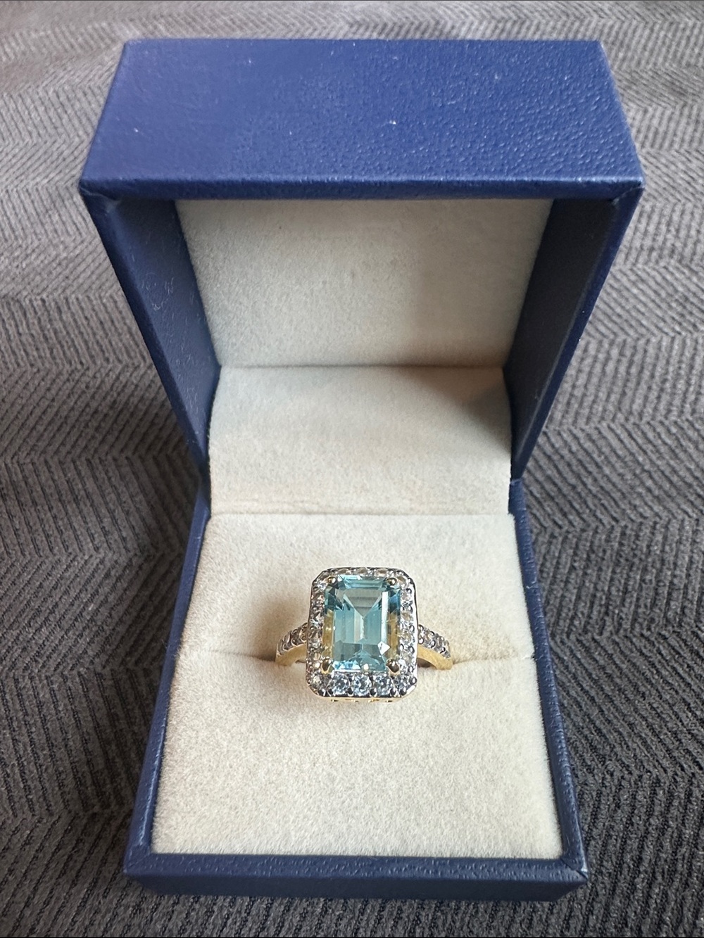 Gold over 925 Silver ring size 7 ring! Gorgeous! New in box . Man made stones.